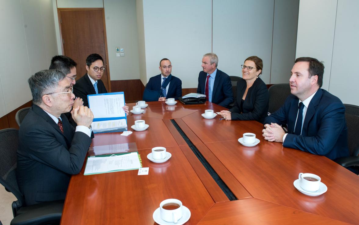 Minister Steven Ciobo meets with Austcham Hong Kong