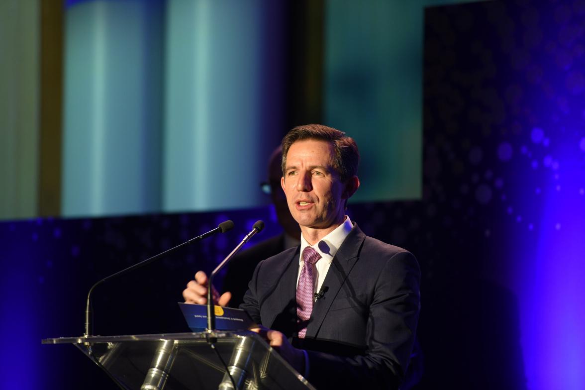 Photo of Minister Simon Birmingham addressing the 57th Australian Export Awards.