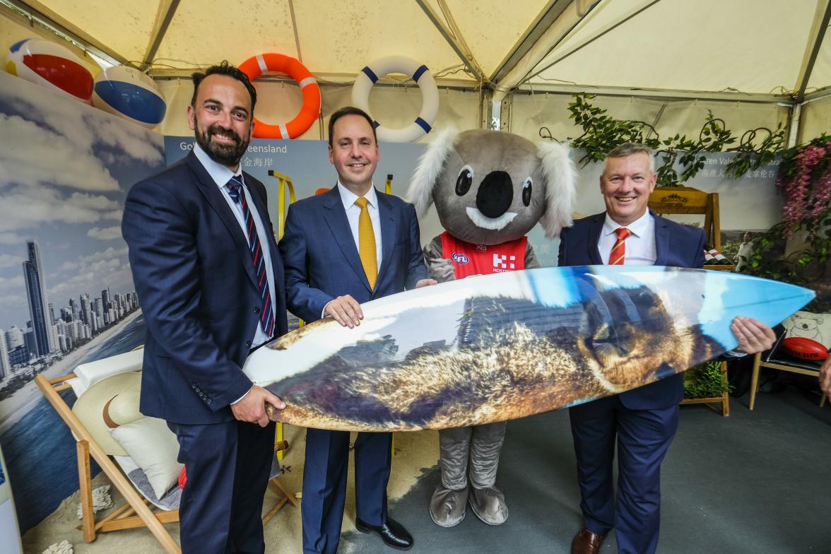 Federal Minister for Trade, Tourism & Investment Steven Ciobo with (R) Gold Coast Suns CEO Andrew Travis and (L) the AFL’s GM for China & India David Stevenson at a media call in Shanghai ahead of the AFL Port Adelaide-Gold Coast Suns fixture