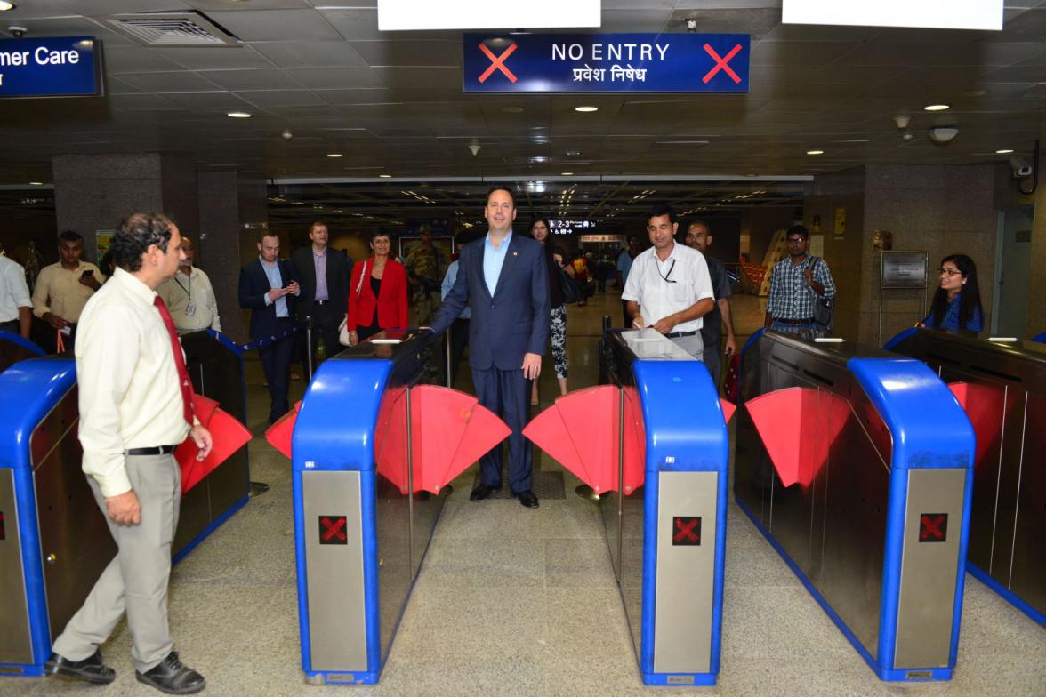 Minister for Trade, Tourism and Investment, the Hon Steven Ciobo MP, exiting the Indira Gandhi International Airport Terminal 3 Metro Station, New Delhi, 31 August 2017.