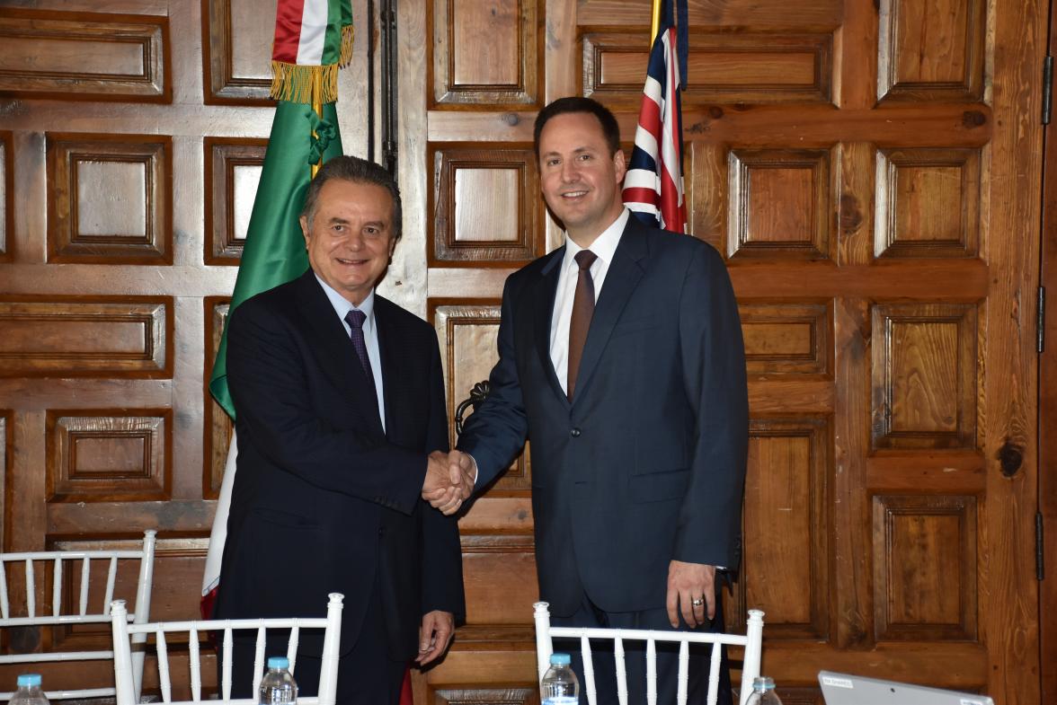 Minister for Energy Pedro Joaquin Coldwell, and Minister Ciobo