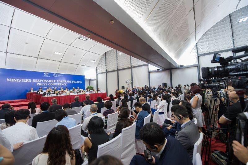 APEC MRT concluding Press Conference, Hanoi, May 2017. Photo credit: DFAT/Hieu Nguyen