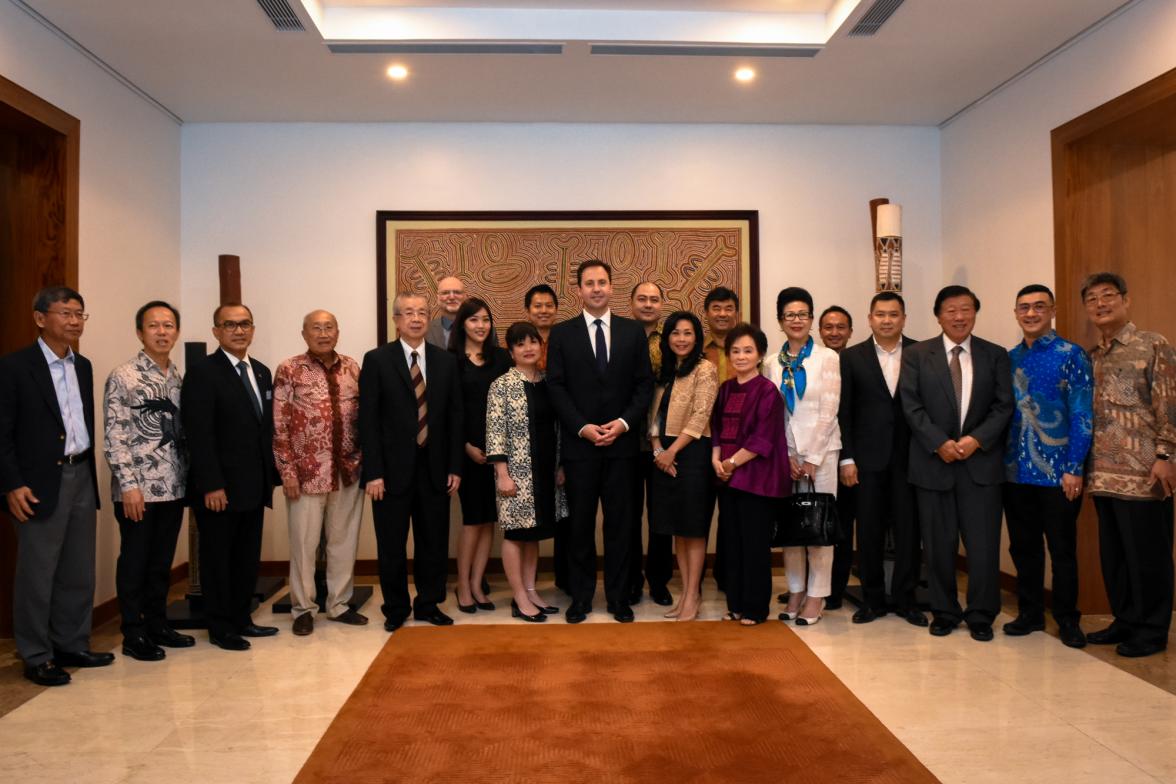 The Minister for Trade, Tourism and Investment, the Hon Steven Ciobo MP, meets with Indonesian business leaders.