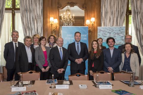 Trade, Tourism and Investment Minister Ciobo with the participants of the Toursim Australia Roundtable, Paris 6 June 2017