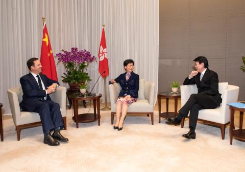 Minister Stephen Ciobo visits Hong Kong