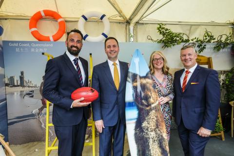 Federal Minister for Trade, Tourism & Investment Steven Ciobo with (R) the Australian Ambassador to China HE Jan Adams, Gold Coast Suns CEO Andrew Travis and (L) the AFL’s GM for China & India David Stevenson at a media call in Shanghai ahead of the AFL P