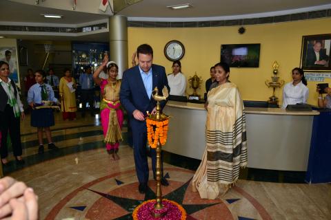 Minister for Trade, Tourism and Investment, the Hon Steven Ciobo MP, receiving a traditional welcome at Kothari International School in Noida, 31 August 2017. With Ms Manju Gupta, Principal, Kothari International School.