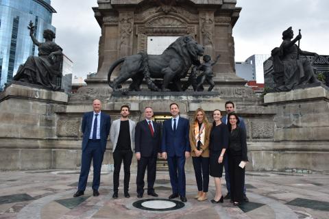 CEO of Global Infrastructure Hub, Chris Heathcote; CEO of Gruma, Juan Gonzalez Moreno, Australian Ambassador David Engel, Minister Ciobo, Director General of AMEXCAP Maria Ariza, Deputy Head of Mission Estelle Parker, Australian Trade Commissioner Chris R