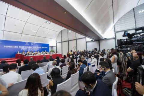 APEC MRT concluding Press Conference, Hanoi, May 2017. Photo credit: DFAT/Hieu Nguyen