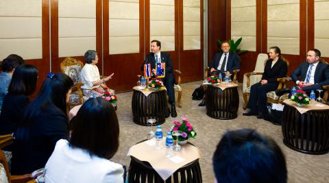 Minister for Trade, Tourism and Investment Steven Ciobo meets HE Apiradi Tantraporn  Minister of Commerce of Thailand during the 2016 ASEAN Economic Ministers’ Meetings in Vientiane, Laos. 6 August 2016. Photo credit: DFAT/Bart Verweij