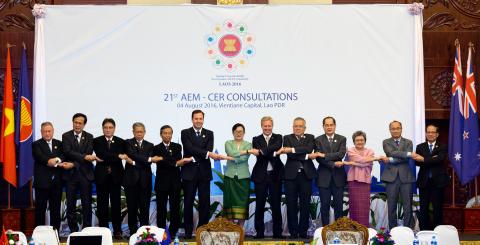 Minister for Trade, Tourism and Investment Steven Ciobo with counterparts at the 21st ASEAN Economic Ministers-Closer Economic Relations Ministerial Consultation in Vientiane, Laos. 4 August 2016. Photo credit: DFAT/Bart Verweij