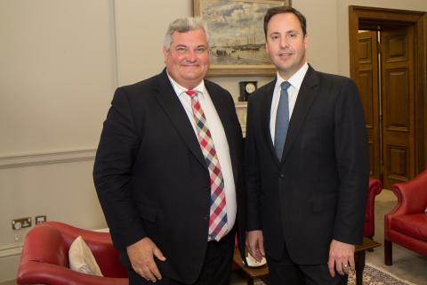 Minister for Trade, Tourism and Investment, Steven Ciobo, meets with the UK Minister of State for Trade Policy, Lord Price CVO